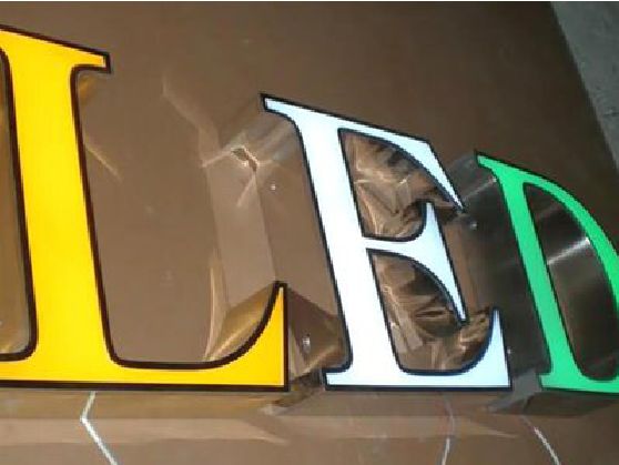 醴陵介绍LED招牌的基础知识。